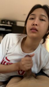 สาวหุ่นเซ็กซี่โดนควยใหญ่ยัดหีสด ซอยมิดลำจนน้ำเงี่ยนพุ่งทะลัก