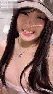 พูพูวัยฟู นมใหญ่เด้งโชว์ ซอยหีแฟนท่าหมาในรถเอาท์ดอร์แรงๆ ดูดควยอมน้ำแตกคาปากคาหน้า