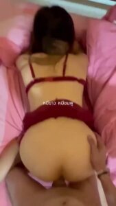 สาวไซด์ไลน์ผิวขาวนมใหญ่โดนซอยหีดุเดือด แตกในคาห้องแอร์ร้องลั่น
