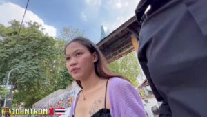 สาวไทยผิวขาวหีฟิต โดนฝรั่งควยยาวจับเย็ดโรงแรม อมควยยัดปากลึกแล้วซอยหีแตกในคาห้อง